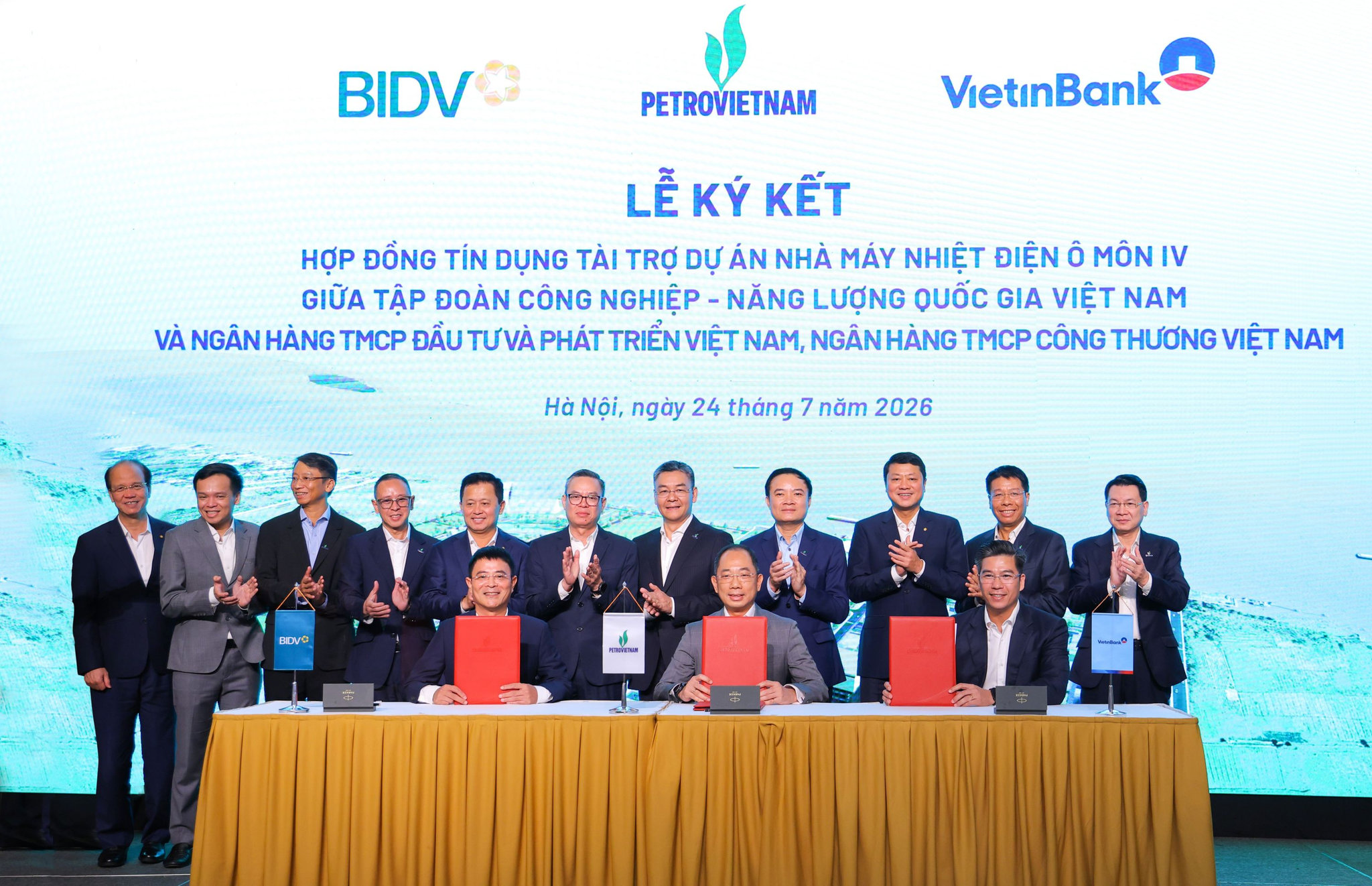 Petrovietnam cùng BIDV-VietinBank ký kết hợp đồng tín dụng thu xếp vốn cho NMNĐ Ô Môn IV