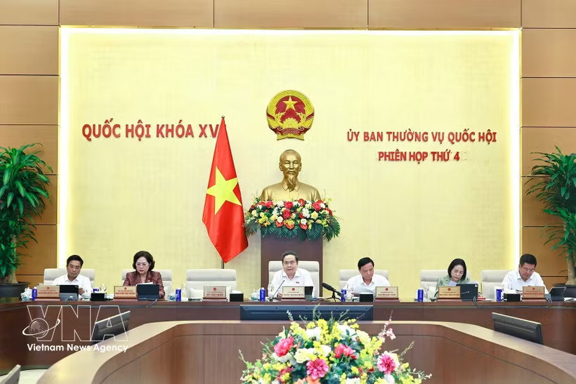 The National Assembly (NA) Standing Committee on July 28 discusses proposed amendments to the 2024 Land Law during its fourth meeting. (Photo: VNA)
