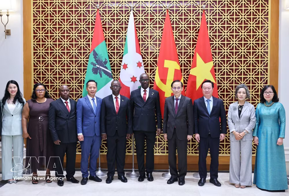 vnanet-burundi2.jpg