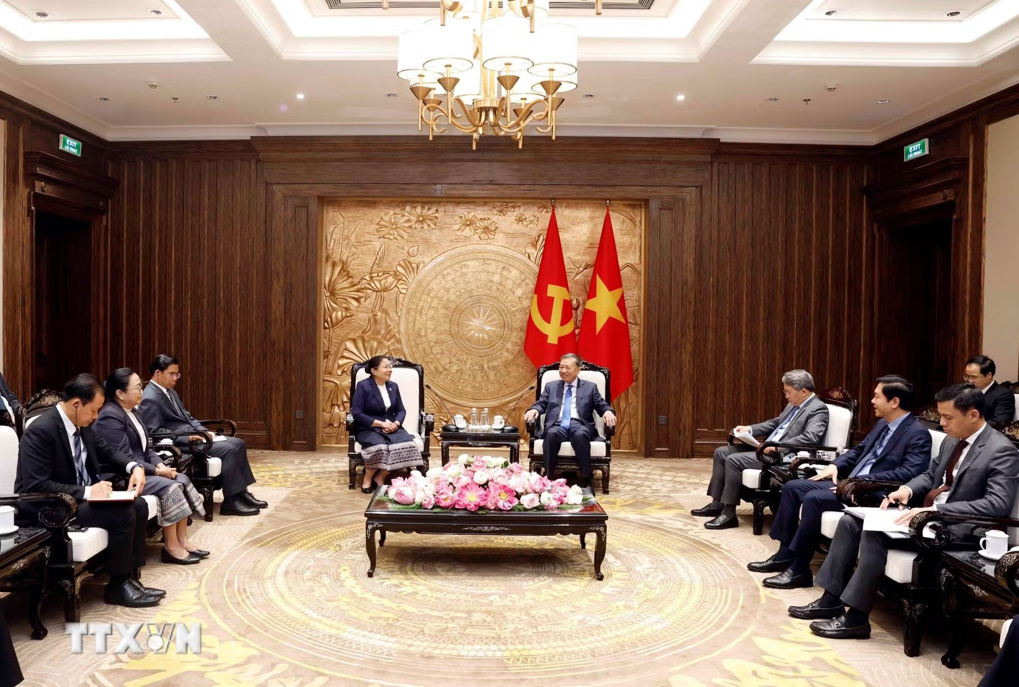 a1f0a05a94dc3baf0aa24dfd57111e811a4b44265e78-_ttxvn-tong-bi-thu-chu-tich-nuoc-tiep-truong-ban-to-chuc-trung-uong-lao-2.jpg.avif