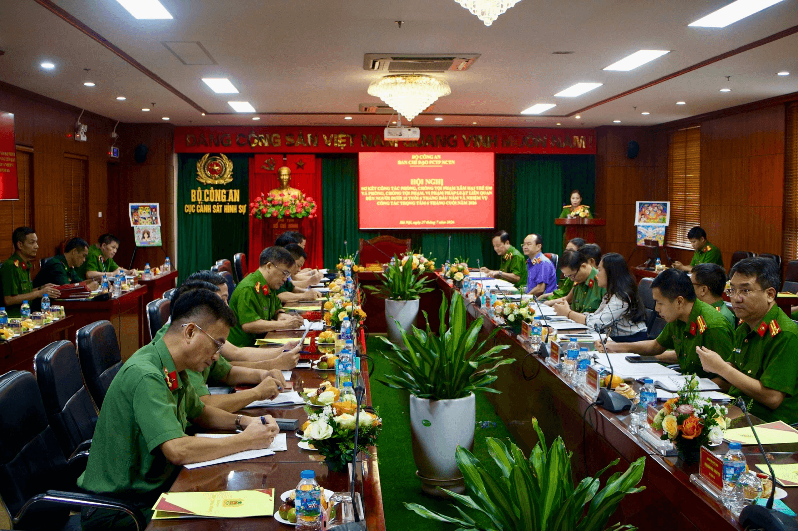 ảnh quang cảnh hội nghị