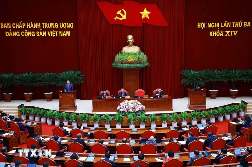 Phiên khai mạc Hội nghị lần thứ ba Ban Chấp hành Trung ương Đảng khóa XIV. (Ảnh: Thống Nhất/TTXVN)