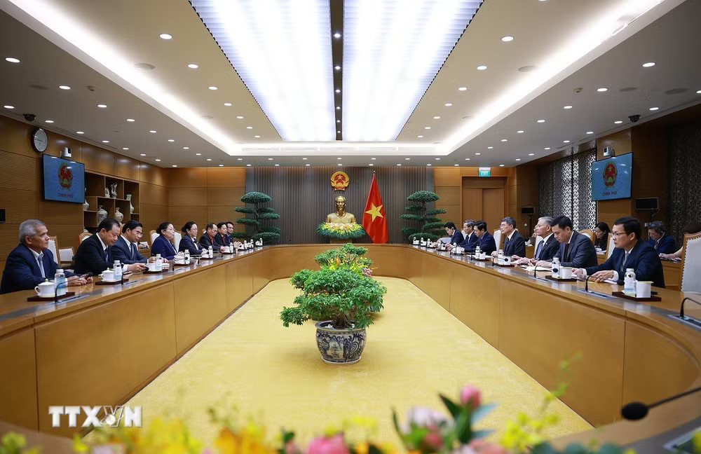 Thủ tướng Lê Minh Hưng tiếp Đoàn đại biểu Ban Tổ chức Trung ương Đảng Nhân dân Cách mạng Lào. (Ảnh: Dương Giang/TTXVN) ttxvn-thu-tuong-tiep-doan-dai-bieu-ban-to-chuc-trung-uong-dang-nhan-dan-cach-mang-lao-8920553-5.jpg