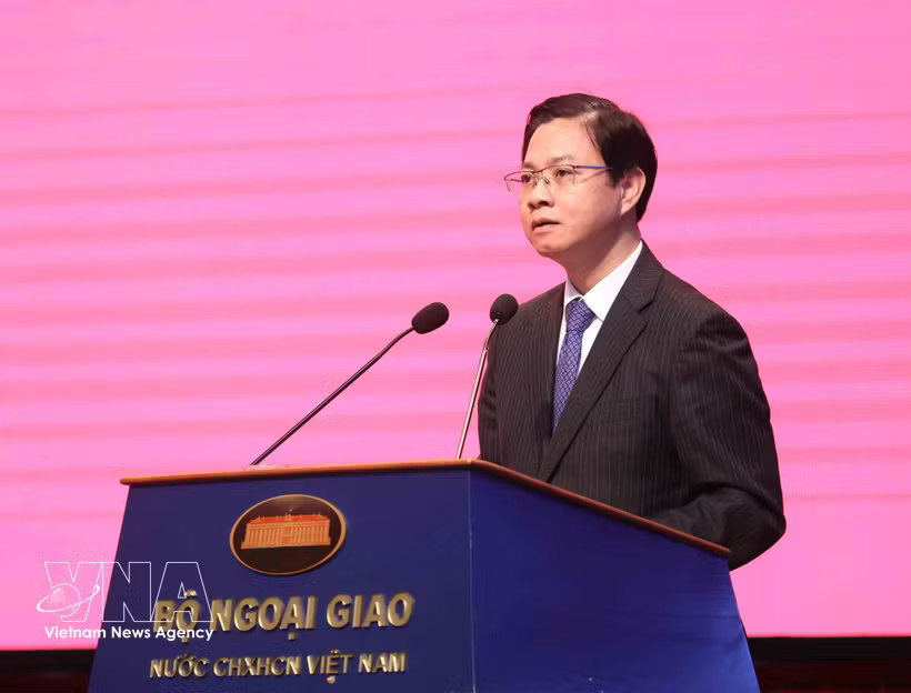 Deputy Minister of Foreign Affairs Ngo Le Van (Photo: VNA)