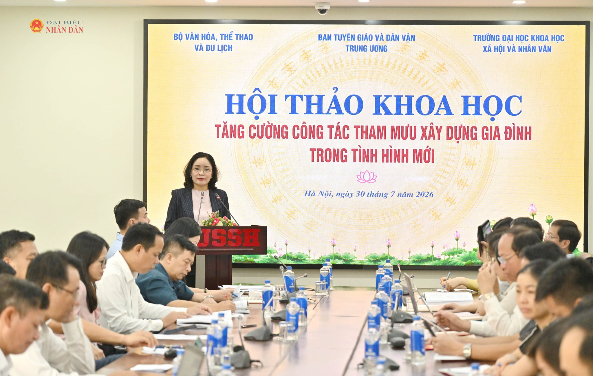 Thứ trưởng Bộ Văn hóa Thể thao và Du lịch Trịnh Thị ThủyVQK_0846