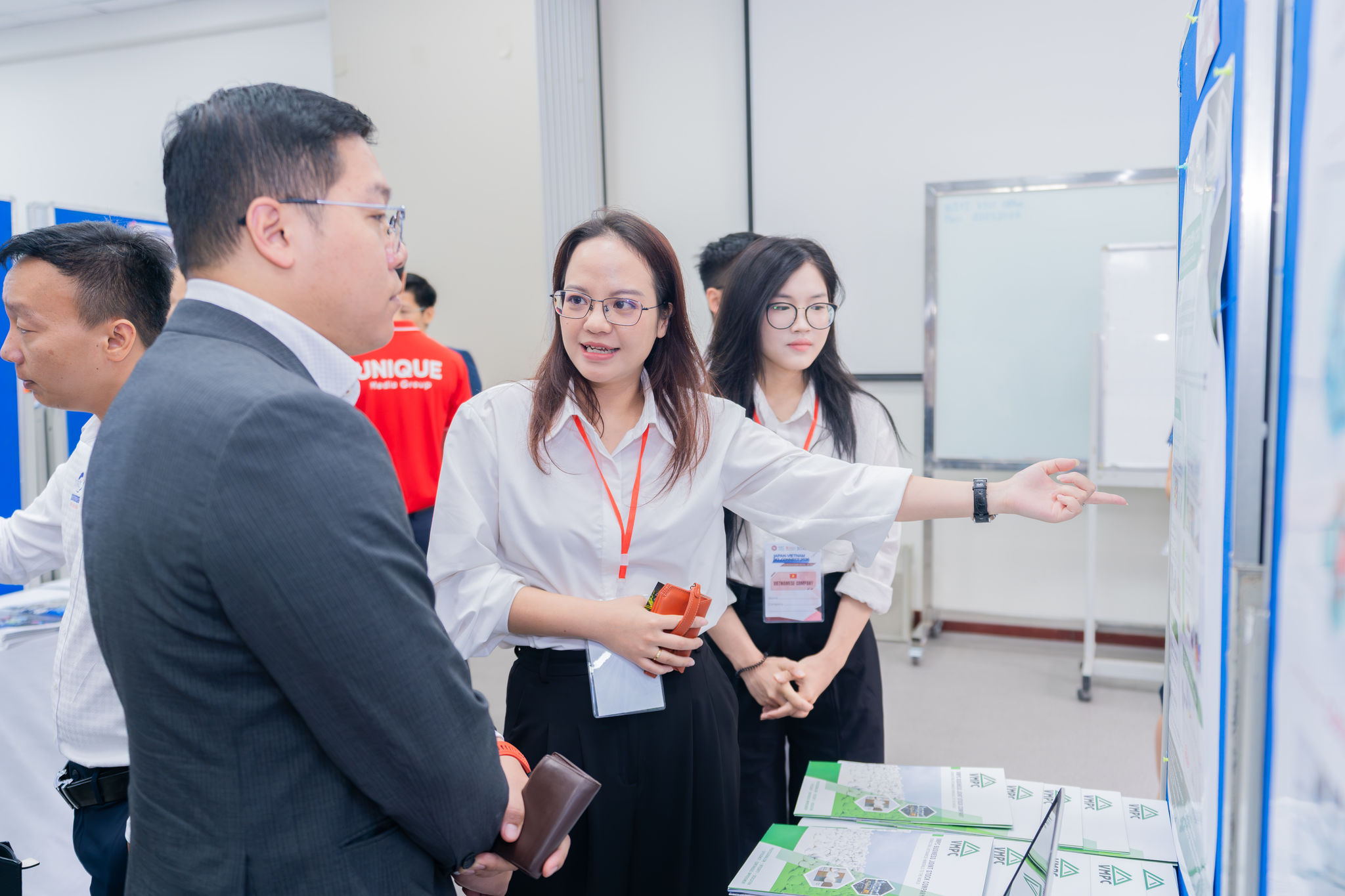 Giao lưu doanh nghiệp