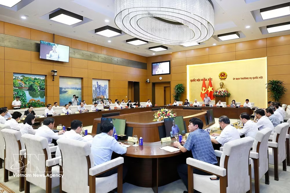 vnanet-potal-chu-tich-quoc-hoi-tran-thanh-man-chu-tri-hoi-nghi-to-truong-to-dang-doan-dai-bieu-quoc-hoi-cac-tinh-thanh-pho-8928401-1.jpg