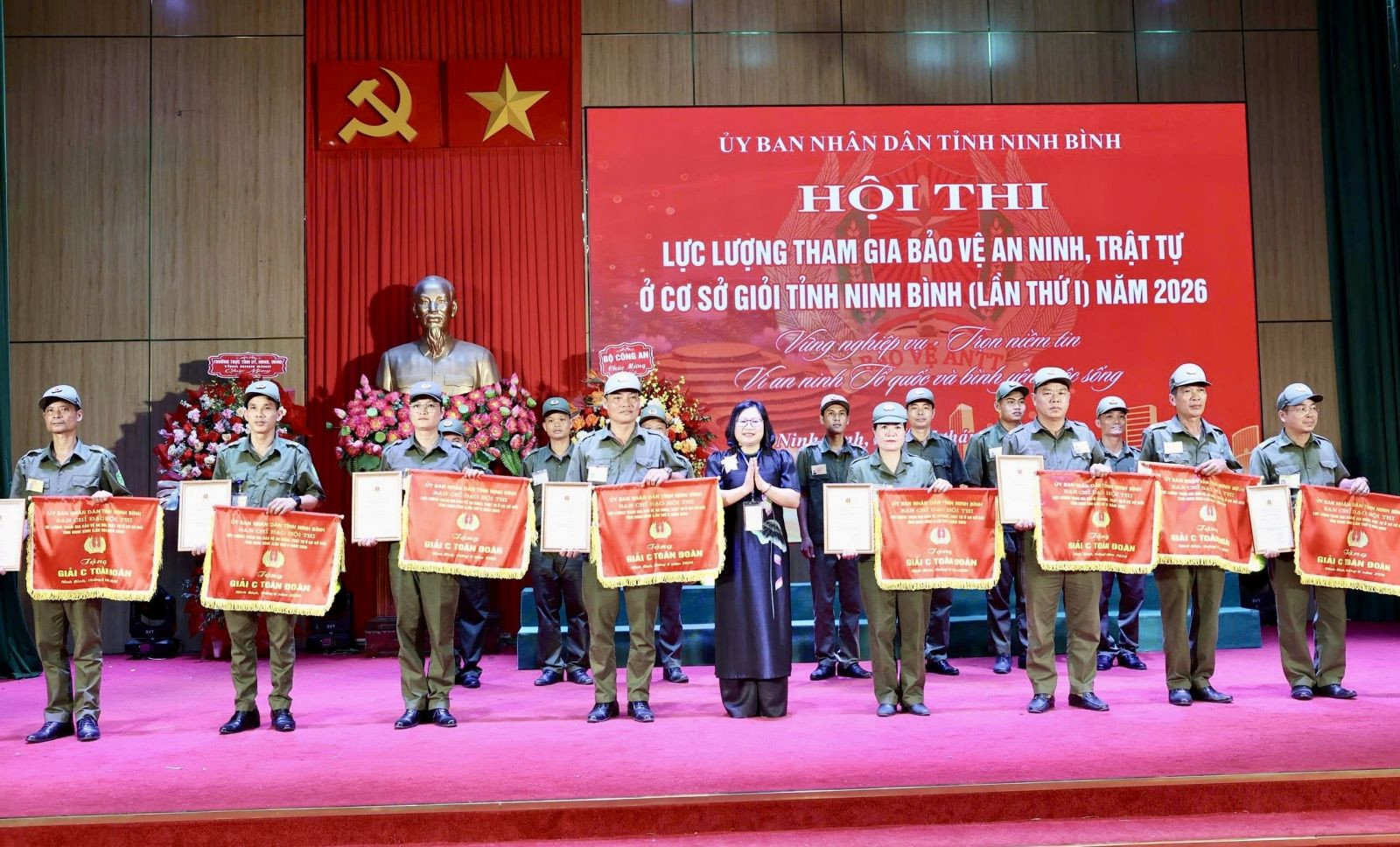 Các Đội tuyển đạt Giải C toàn đoàn. (