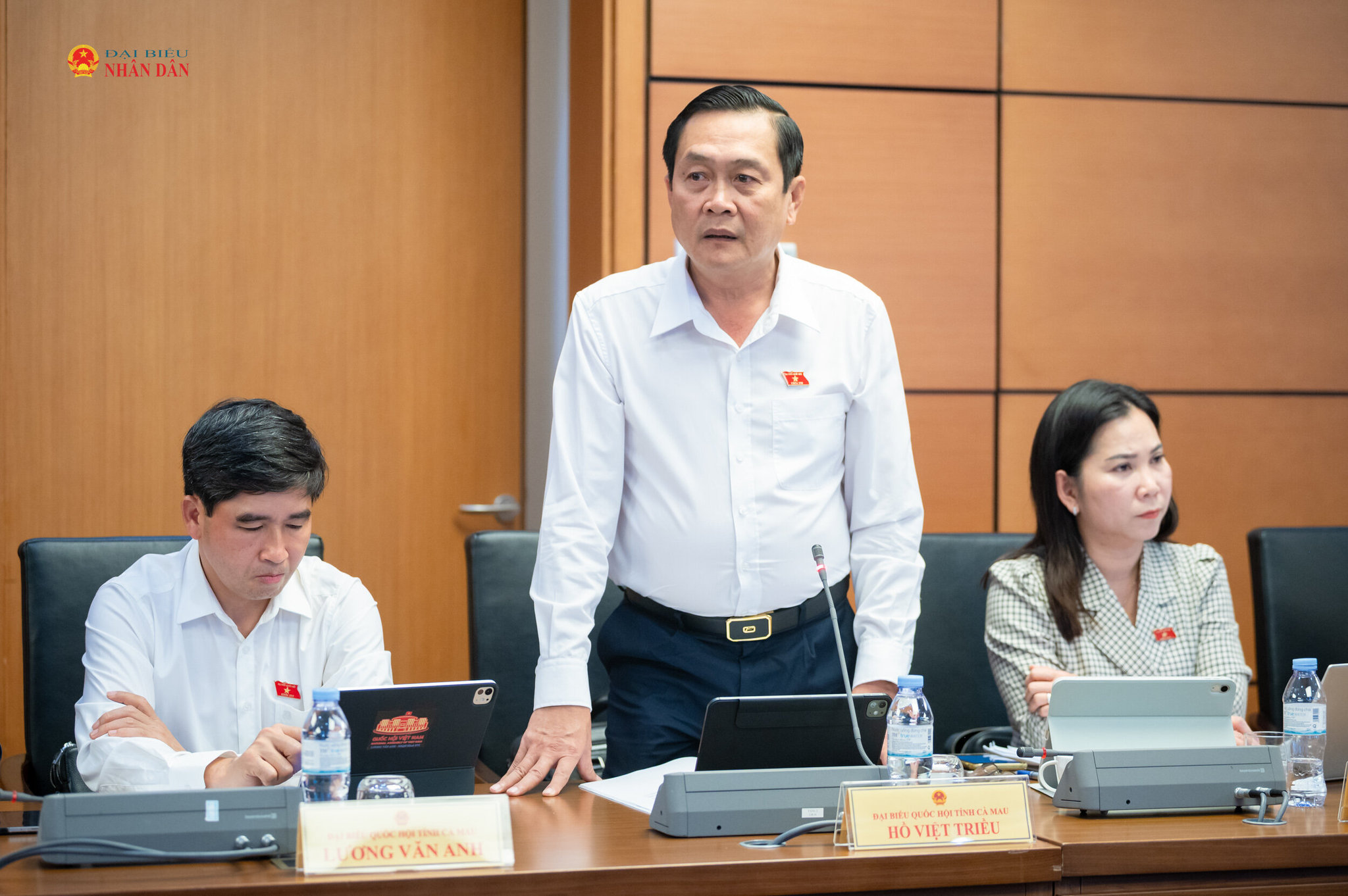 ĐBQH Hồ Việt Triều (Cà Mau) phát biểu