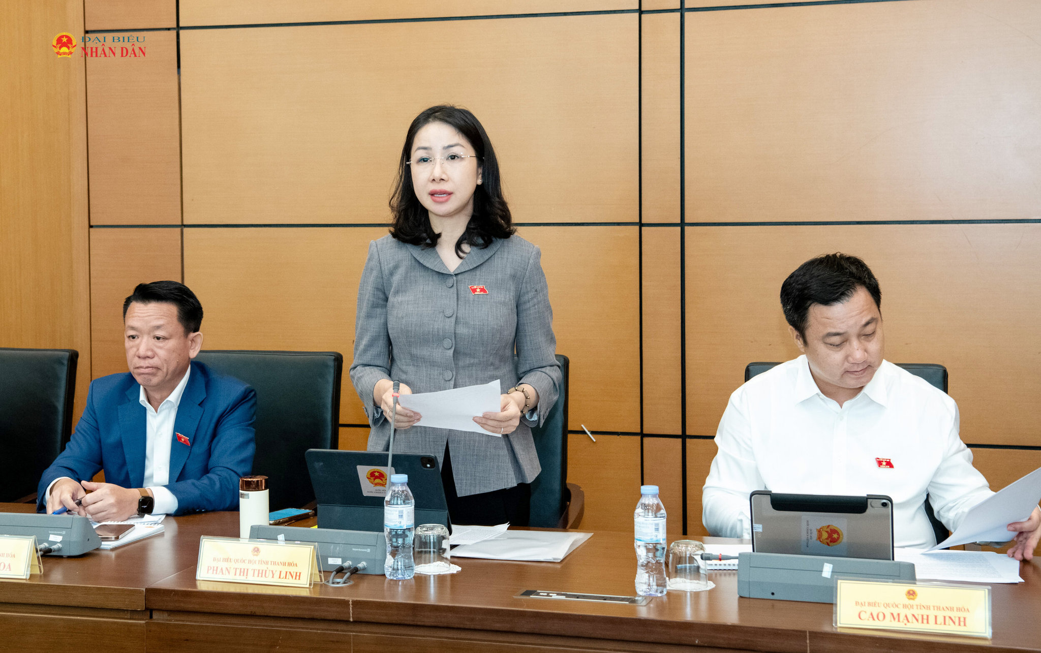 DBQH Phan Thị Thùy Linh (Thanh Hóa) phát biểu