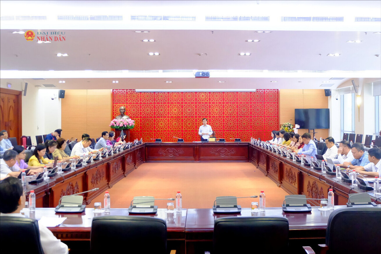 Lãnh đạo Văn phòng Quốc hội làm việc với Văn phòng Đoàn đại biểu Quốc hội và HĐND tỉnh, thành phố