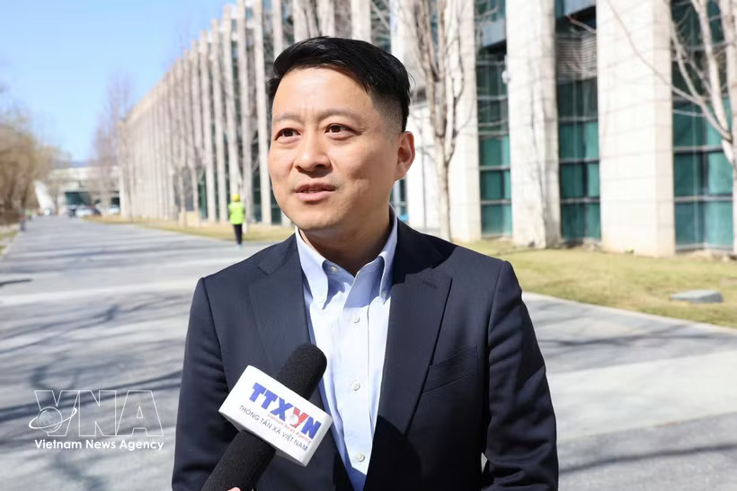 Professor Qu Qiang from Minzu University of China, in an interview granted to the Vietnam News Agency. (Photo: VNA)