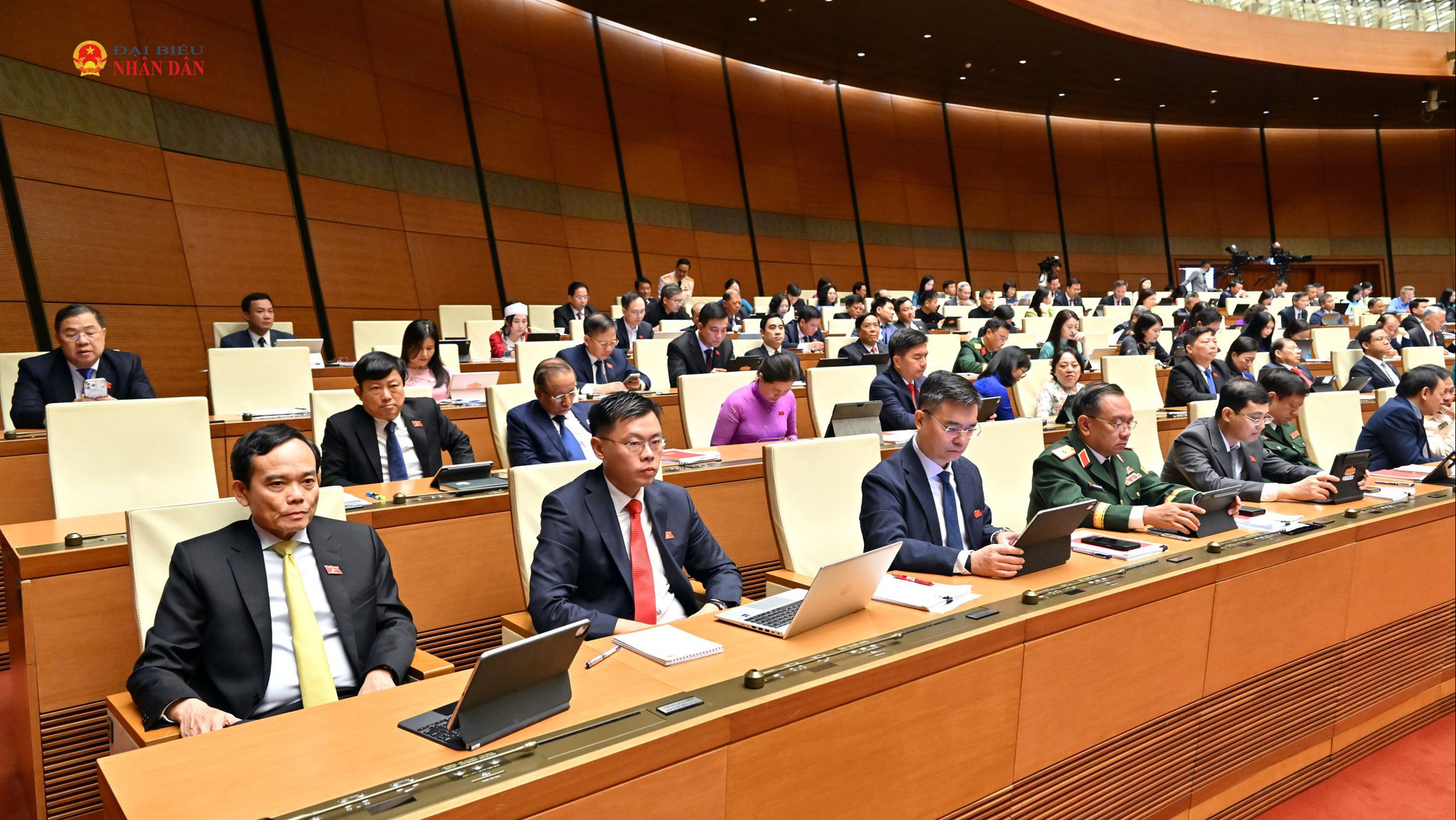 Các đại biểu tại phiên họp