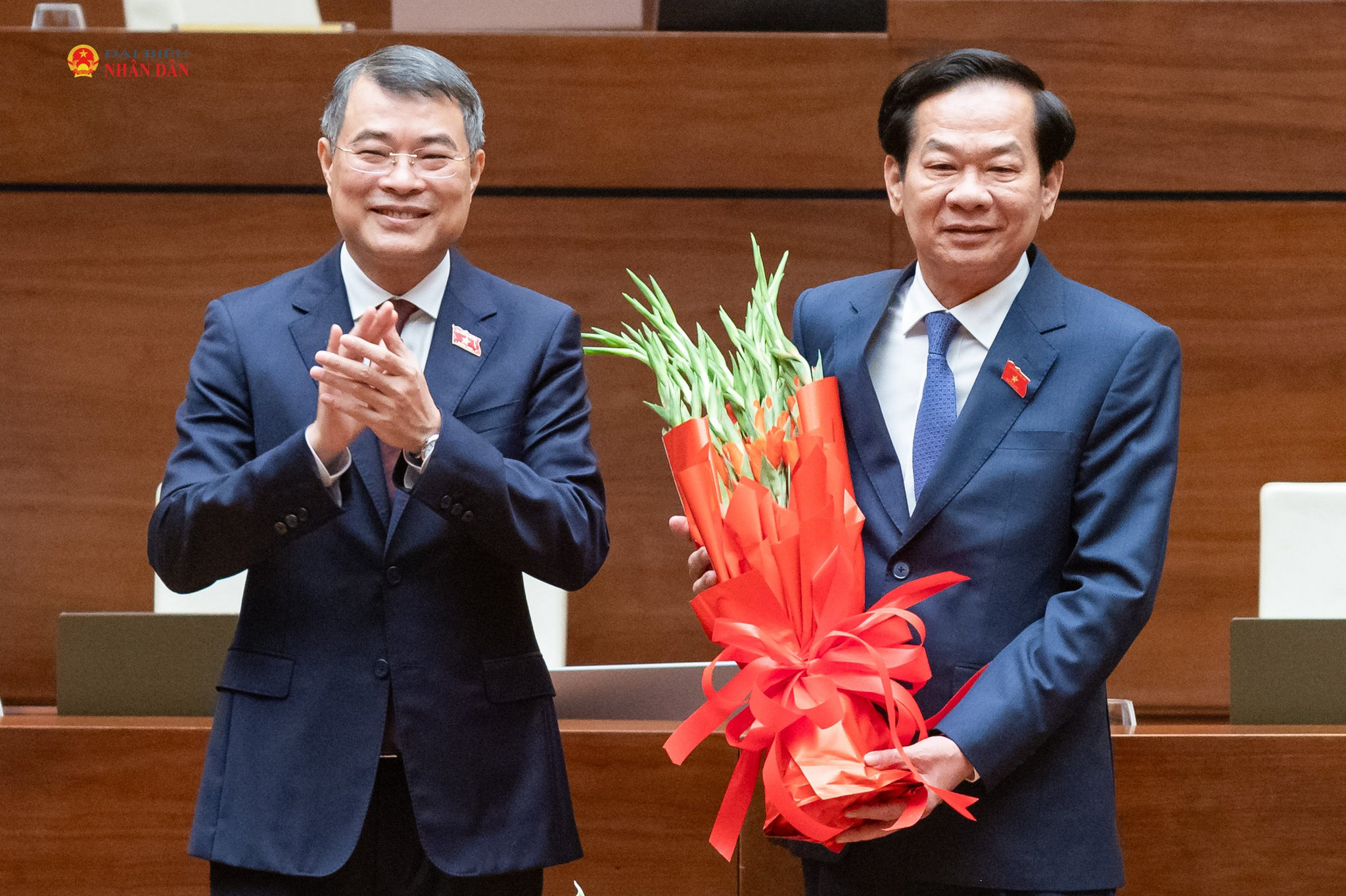 Thủ tướng Lê Minh Hưng ghi nhận, biểu dương, đánh giá cao những nỗ lực đóng góp của đồng chí Đỗ Thanh Bình trên cương vị Bộ trưởng Bộ Nội vụ thời gian qua