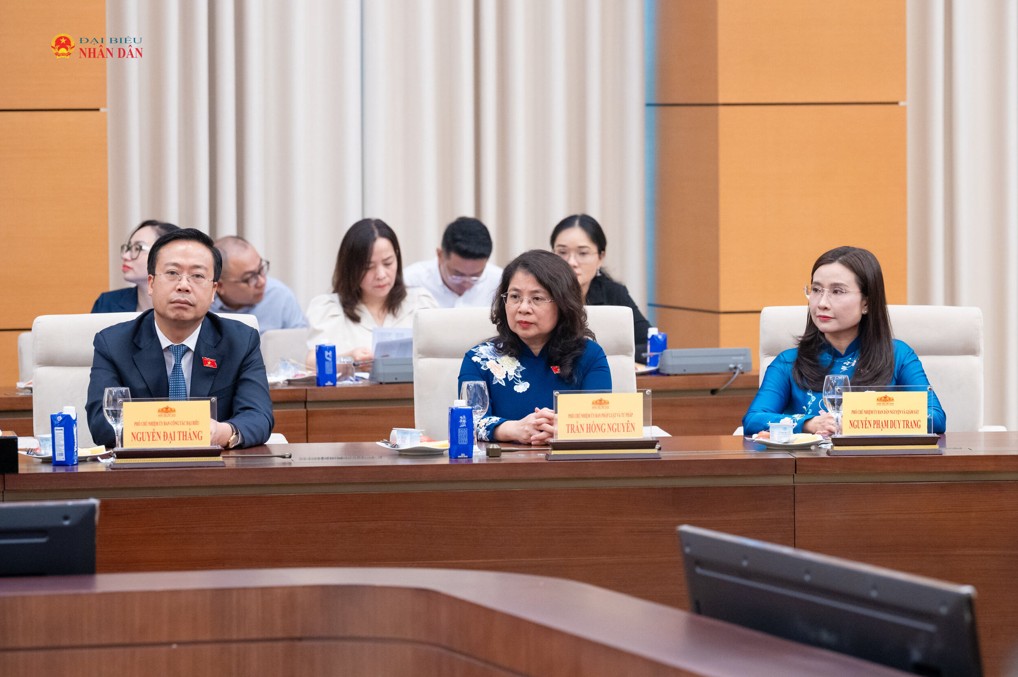 Đại biểu tham dự buổi gặp
