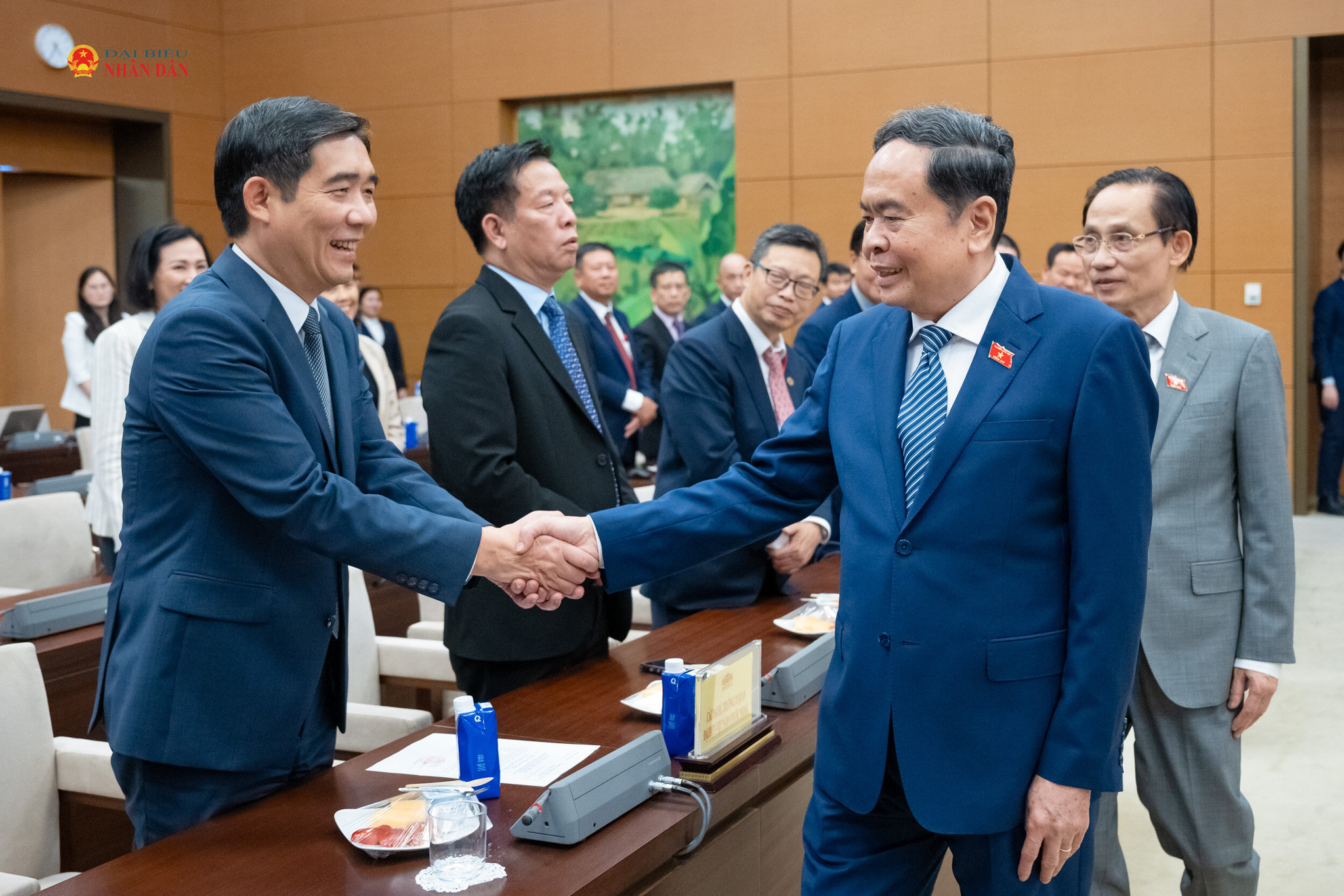 Chủ tịch Quốc hội Trần Thanh Mẫn gặp mặt Đoàn lãnh đạo Bộ Ngoại giao và các Đại sứ, Trưởng cơ quan đại diện Việt Nam ở nước ngoài nhân dịp về nước dự Hội nghị Ngoại giao lần thứ 33