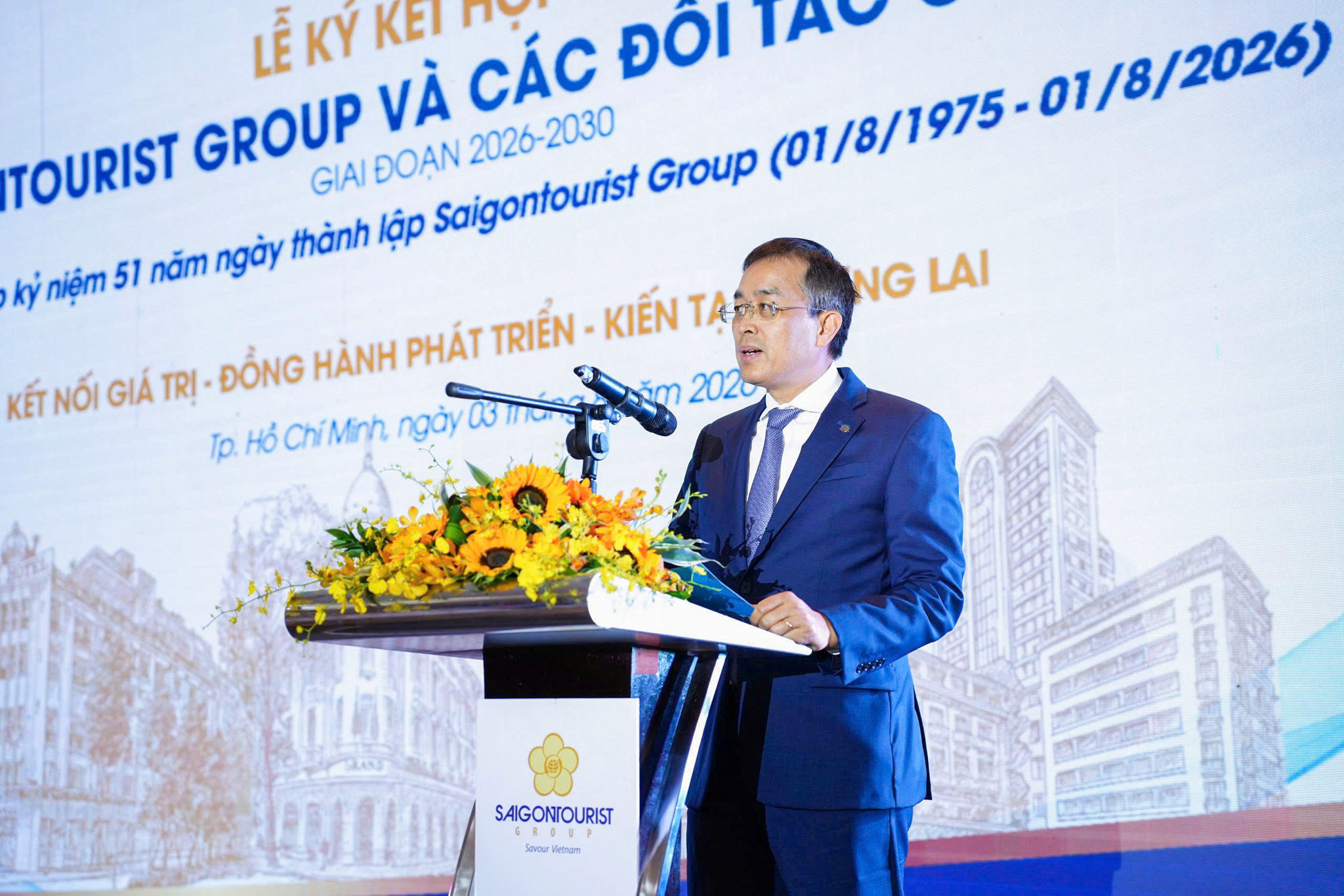 Ảnh 1_ Chủ tịch Hội đồng quản trị Vietnam Airlines Đặng Ngọc Hòa phát biểu tại lễ ký kết.