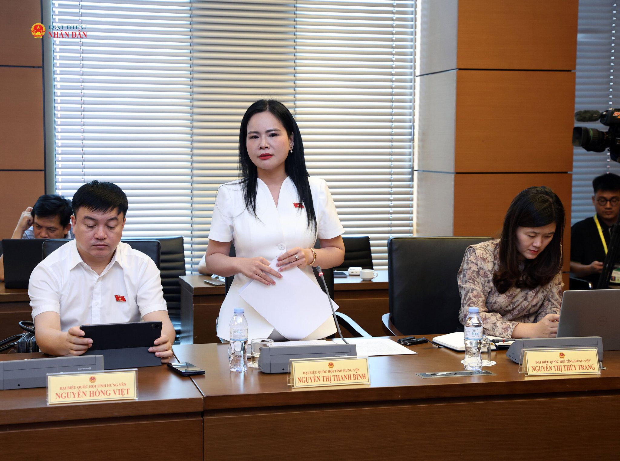 ĐBQH Nguyễn Thị Thanh Bình (Hưng Yên) phát biểu