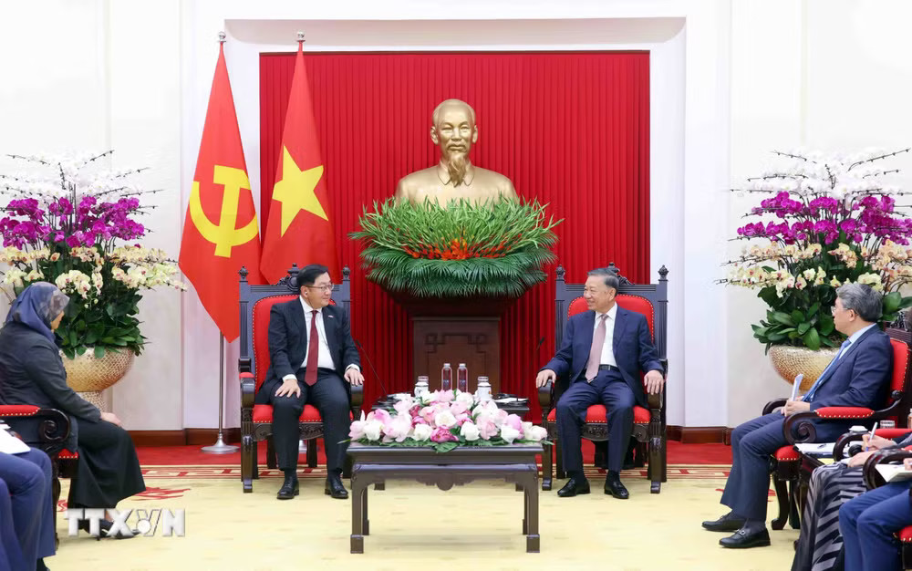 add037bfdd77fd20176a39cd73db580d17476686744e9d8-_ttxvn-tong-bi-thu-chu-tich-nuoc-tiep-dai-su-malaysia-tai-viet-nam-1.jpg.avif