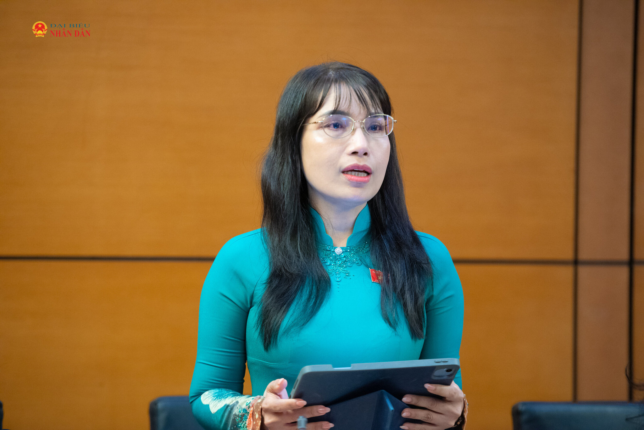 ĐBQH Châu Quỳnh Dao (An Giang) phát biểu (2)