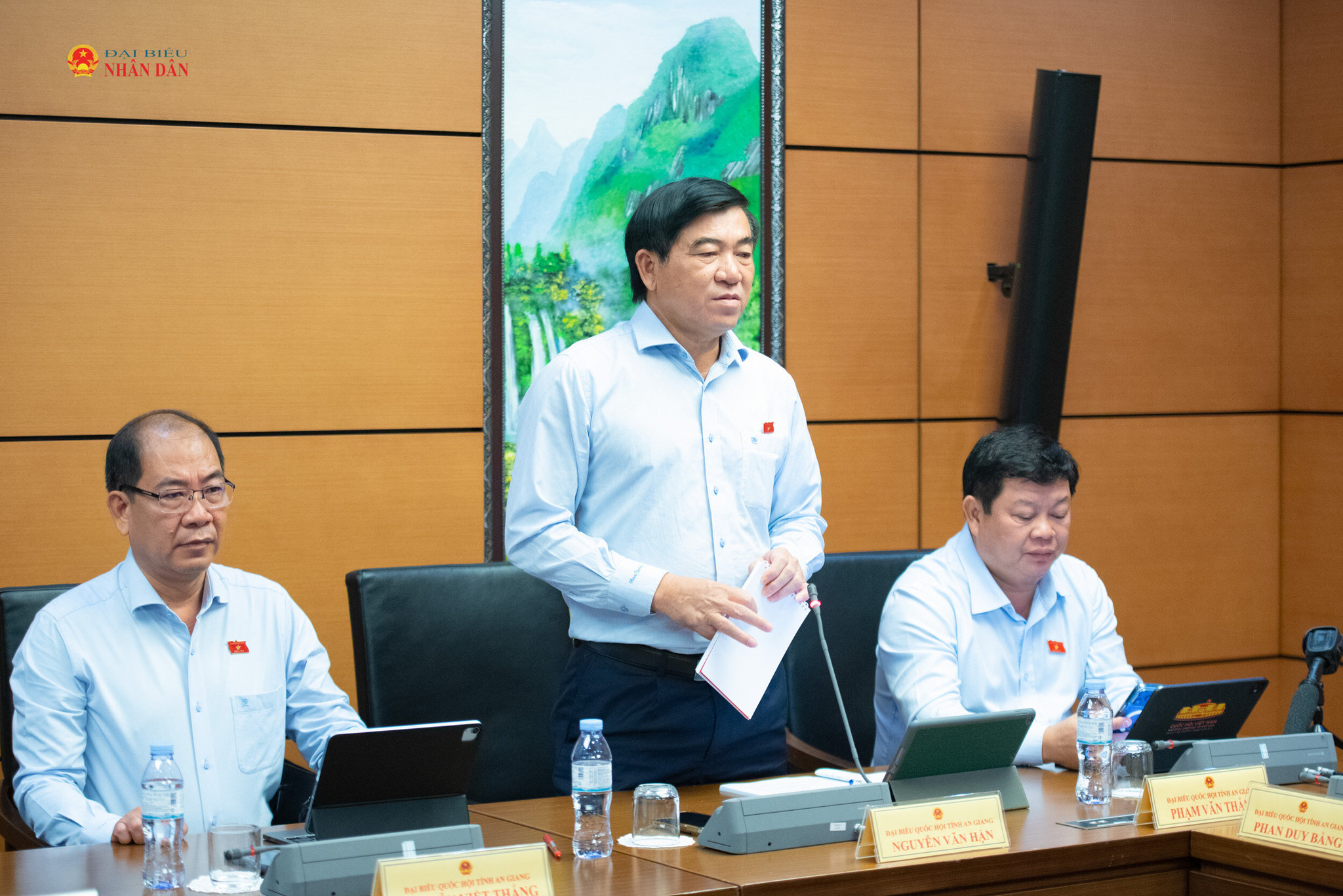 ĐBQH Nguyễn Văn Hận (An Giang) phát biểu 