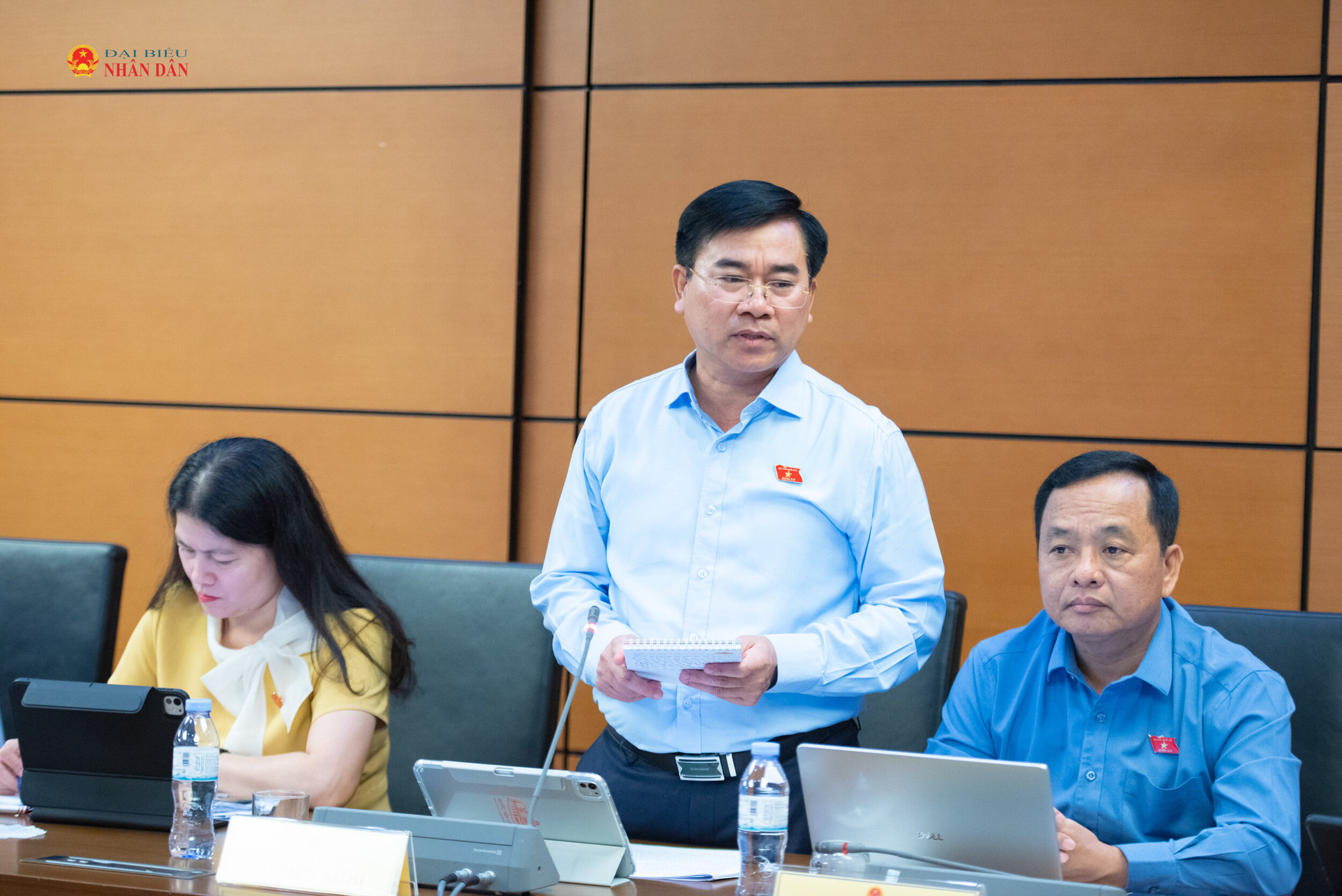ĐBQH Võ Tiến Nghị (Quảng Trị) phát biểu 