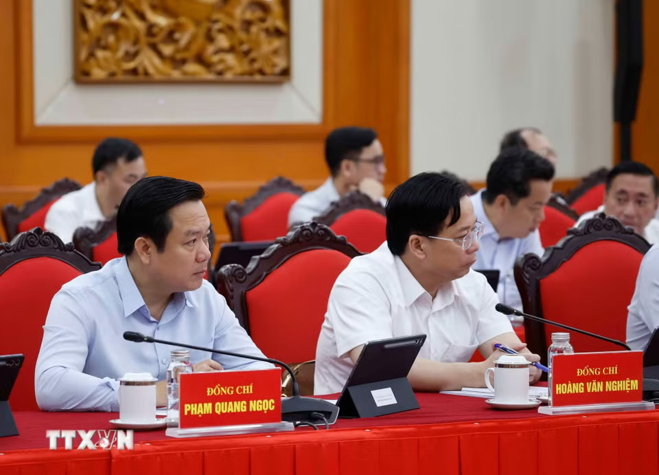 df-_ttxvn-tong-bi-thu-chu-tich-nuoc-chu-tri-phien-hop-thu-nhat-ban-chi-dao-trung-uong-ve-sua-doi-bo-sung-dieu-le-dang-3.jpg.avif