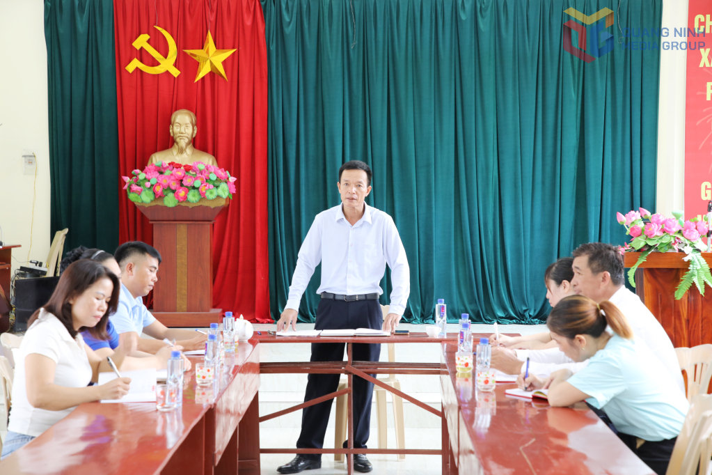 Chi ủy khu Tiền An 4 (phường Quảng Yên) họp triển khai công tác chuẩn bị cho bầu cử trưởng khu.