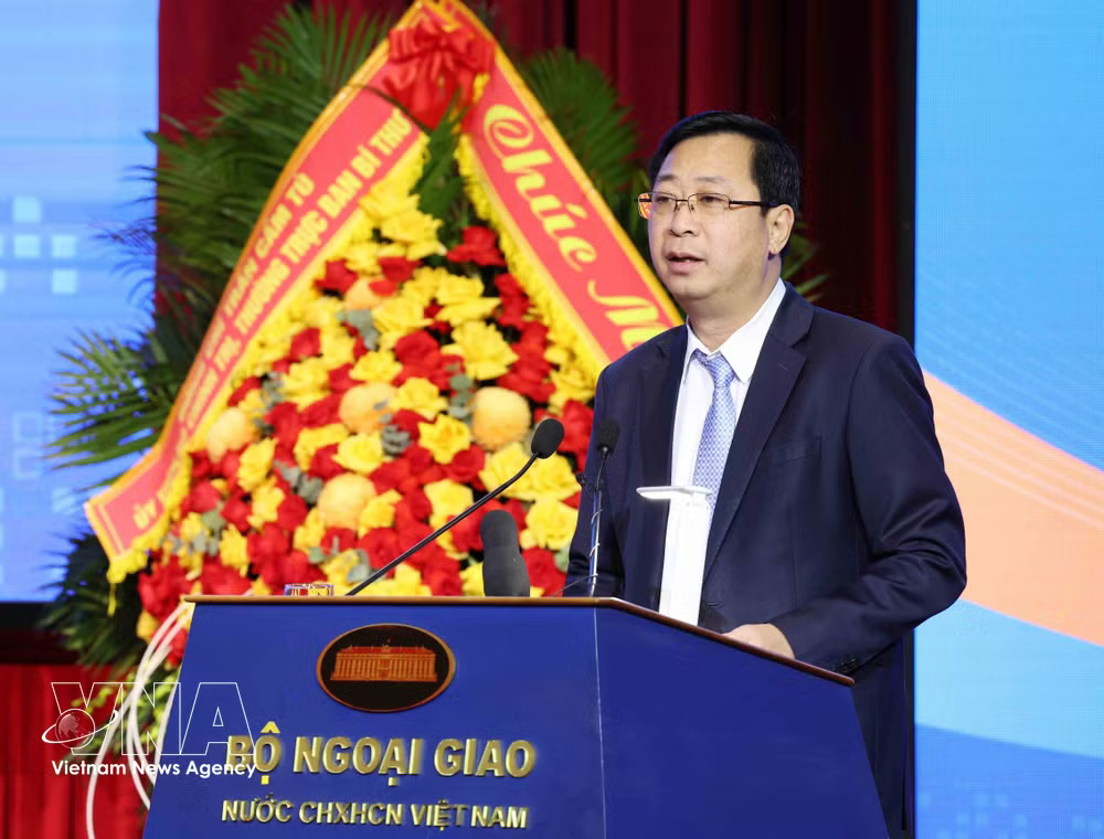 Cao Xuan Thao, Vice President of the Vietnam Fatherland Front (VFF)’s Central Committee, speaks at the event. (Photo: VNA) vnanet-xuan-thao.jpg
