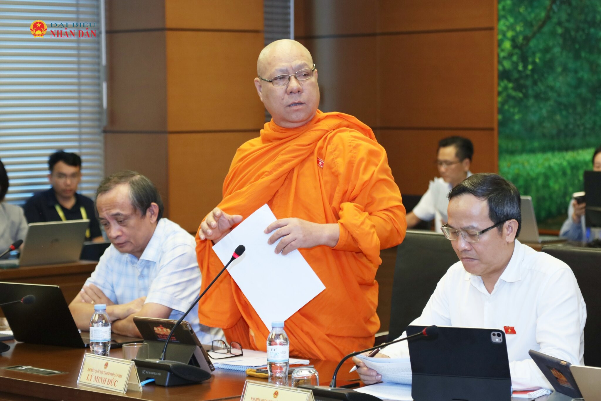 ĐBQH Lý Minh Đức (Cần Thơ) phát biểu 