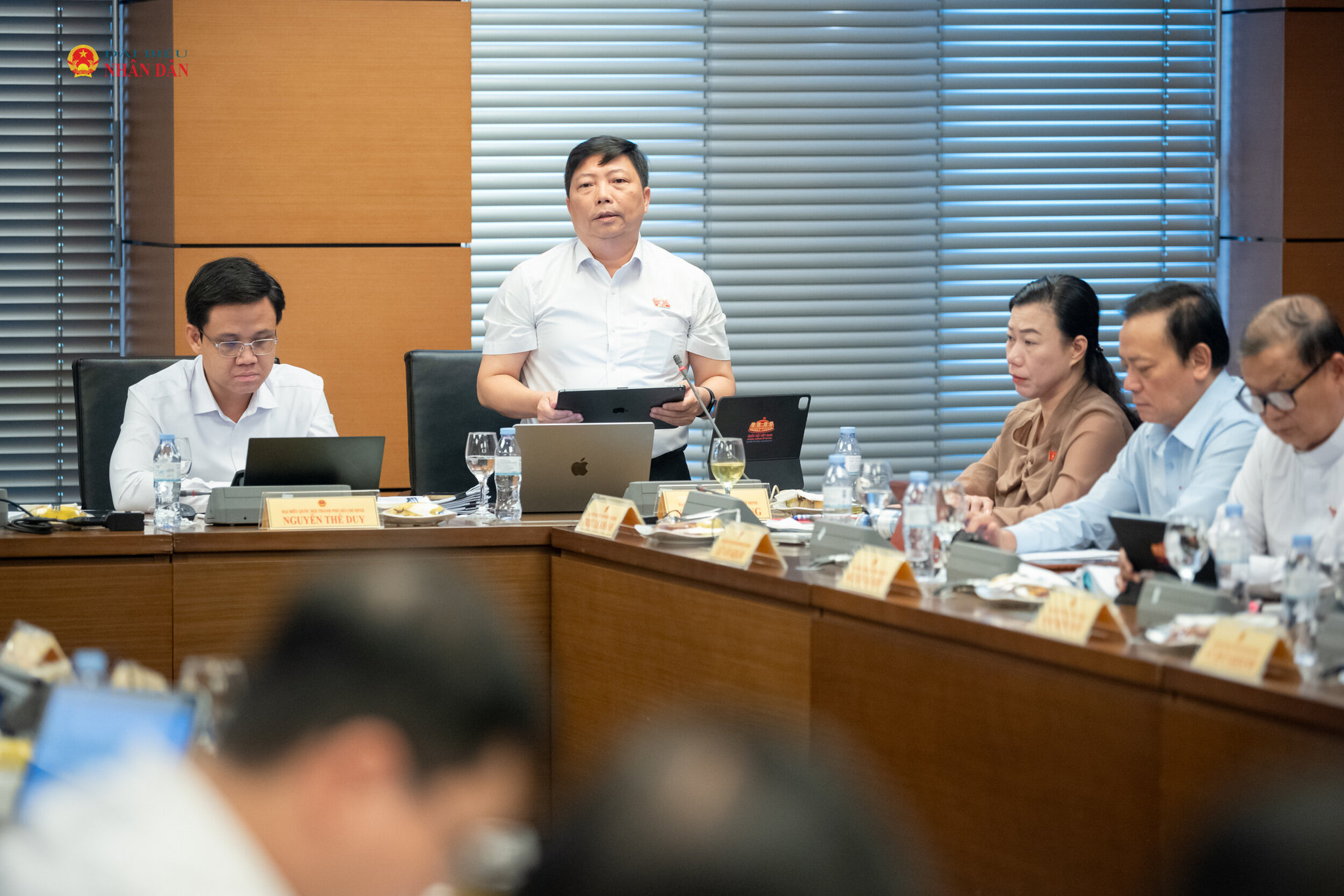 ĐBQH Nguyễn Vũ Trung (TP. Hồ Chí Minh) phát biểu thảo luận tại Tổ 2