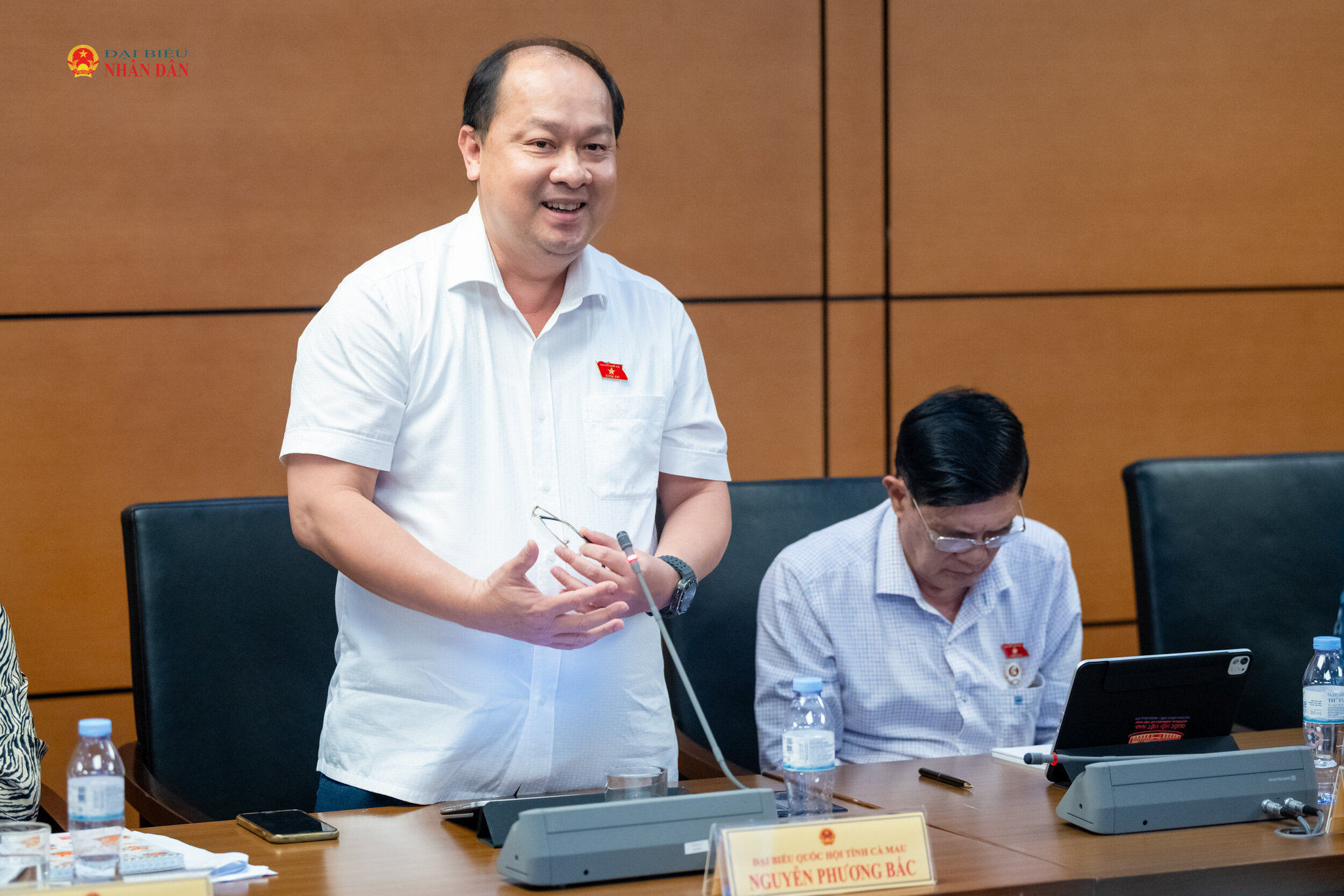ĐBQH Nguyễn Phương Bắc (Cà Mau) phát biểu thảo luận tại Tổ 8
