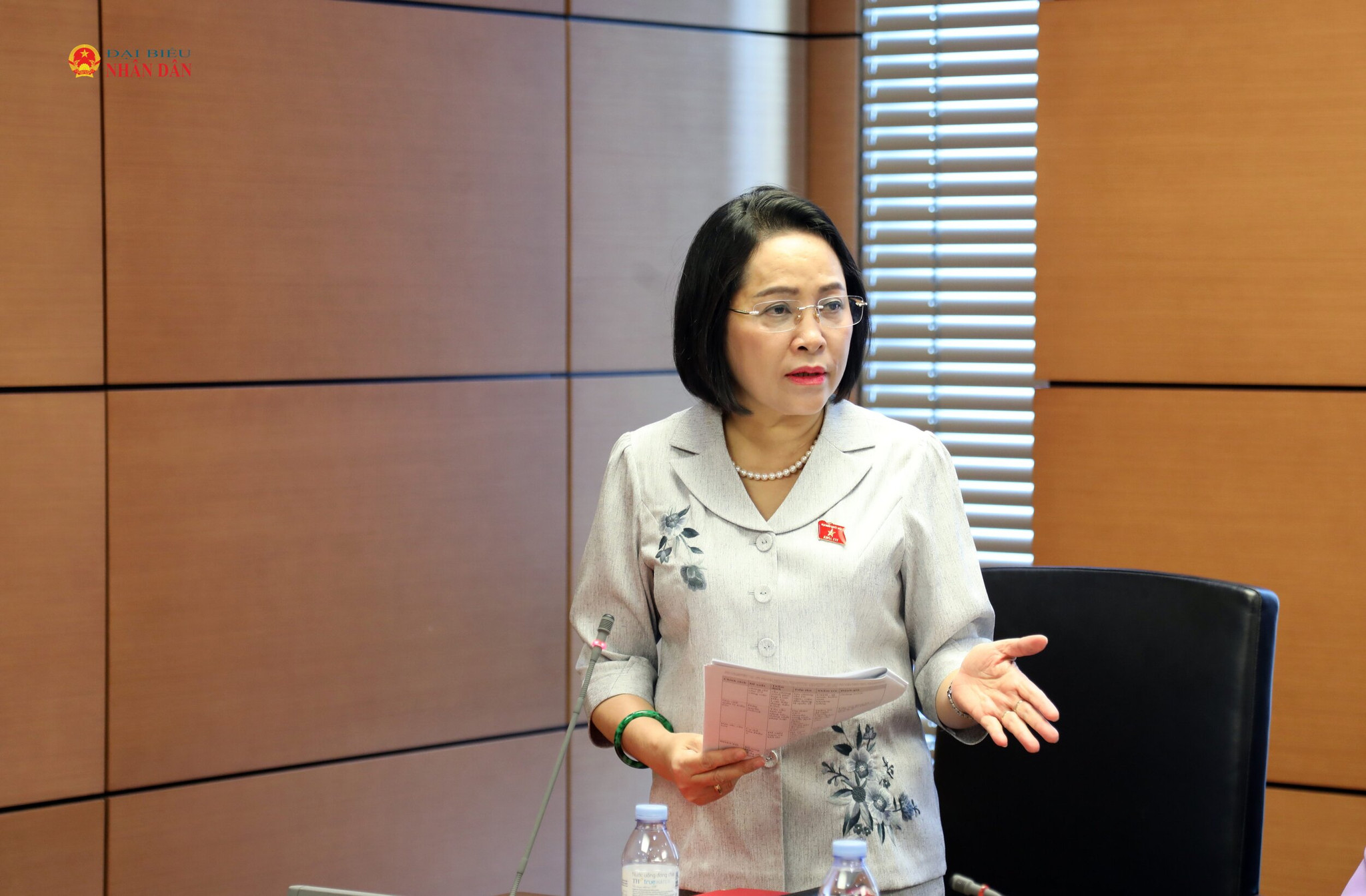 Phó Chủ tịch Quốc hội Nguyễn Thị Thanh phát biểu tại thảo tại Tổ 10