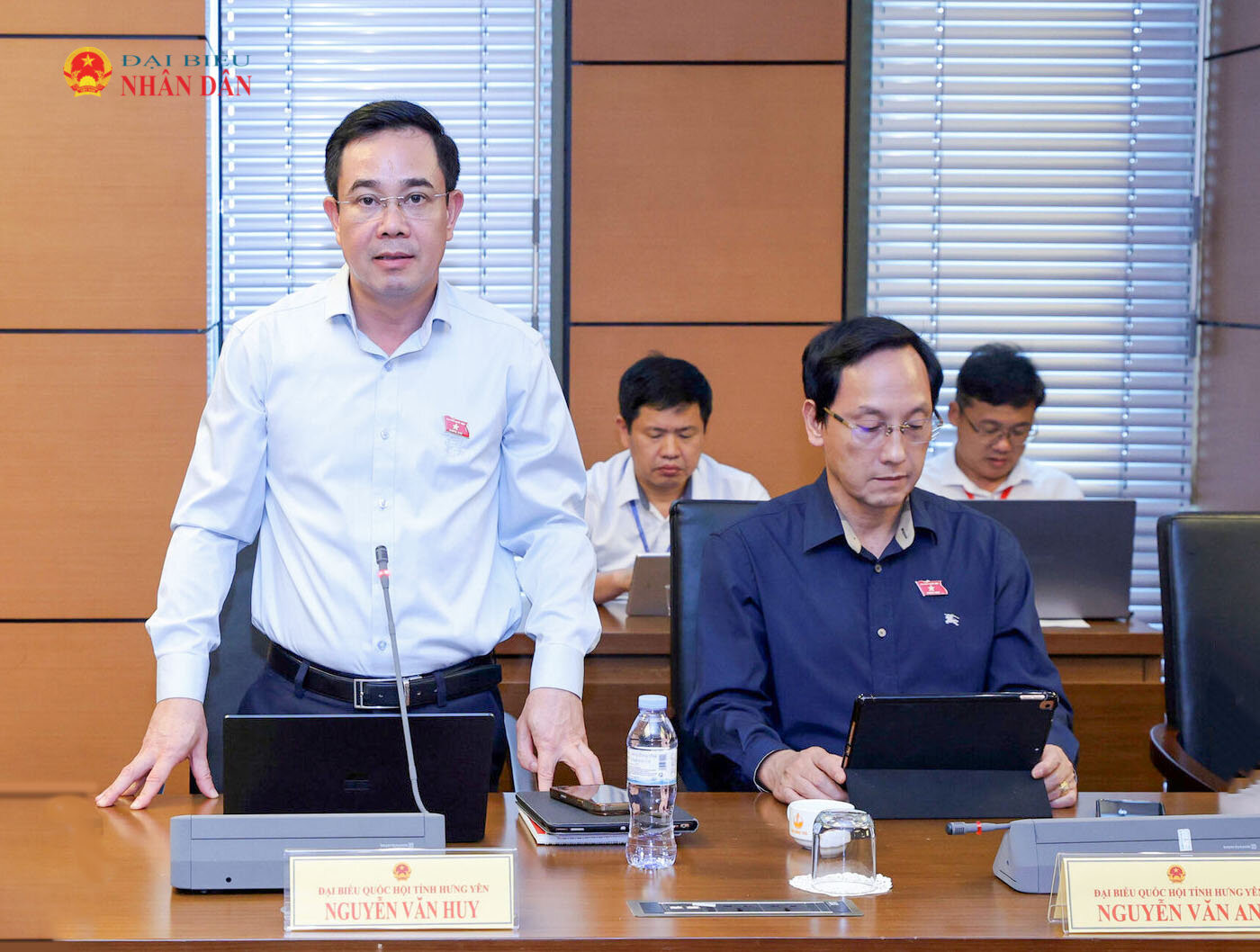 dbqh-nguyen-van-huy-hung-yen-phat-bieu-thao-luan-tai-to-5(1)_watermarked.jpg