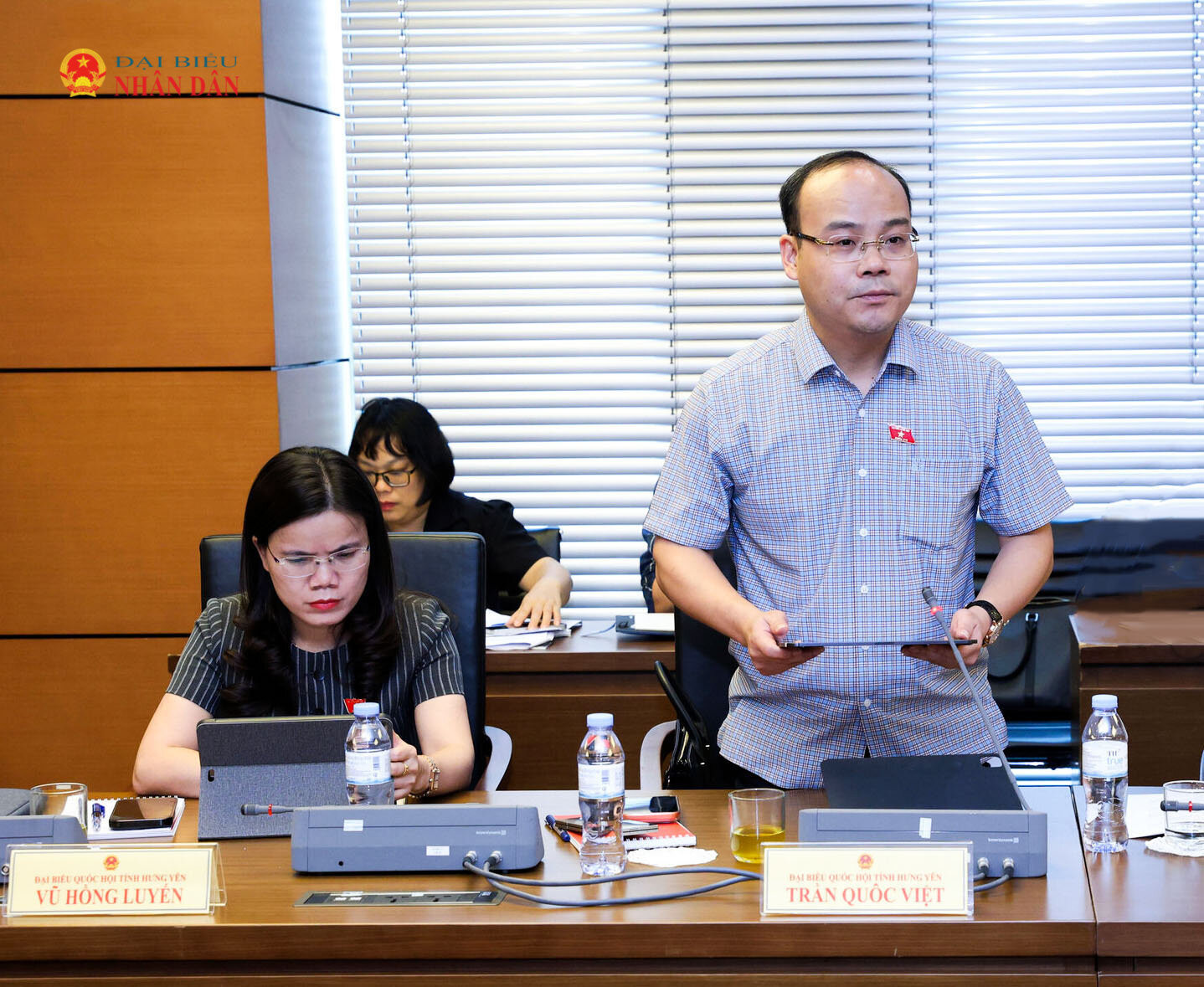 dbqh-tran-quoc-viet-hung-yen-phat-bieu-thao-luan-tai-to-5(2).jpg