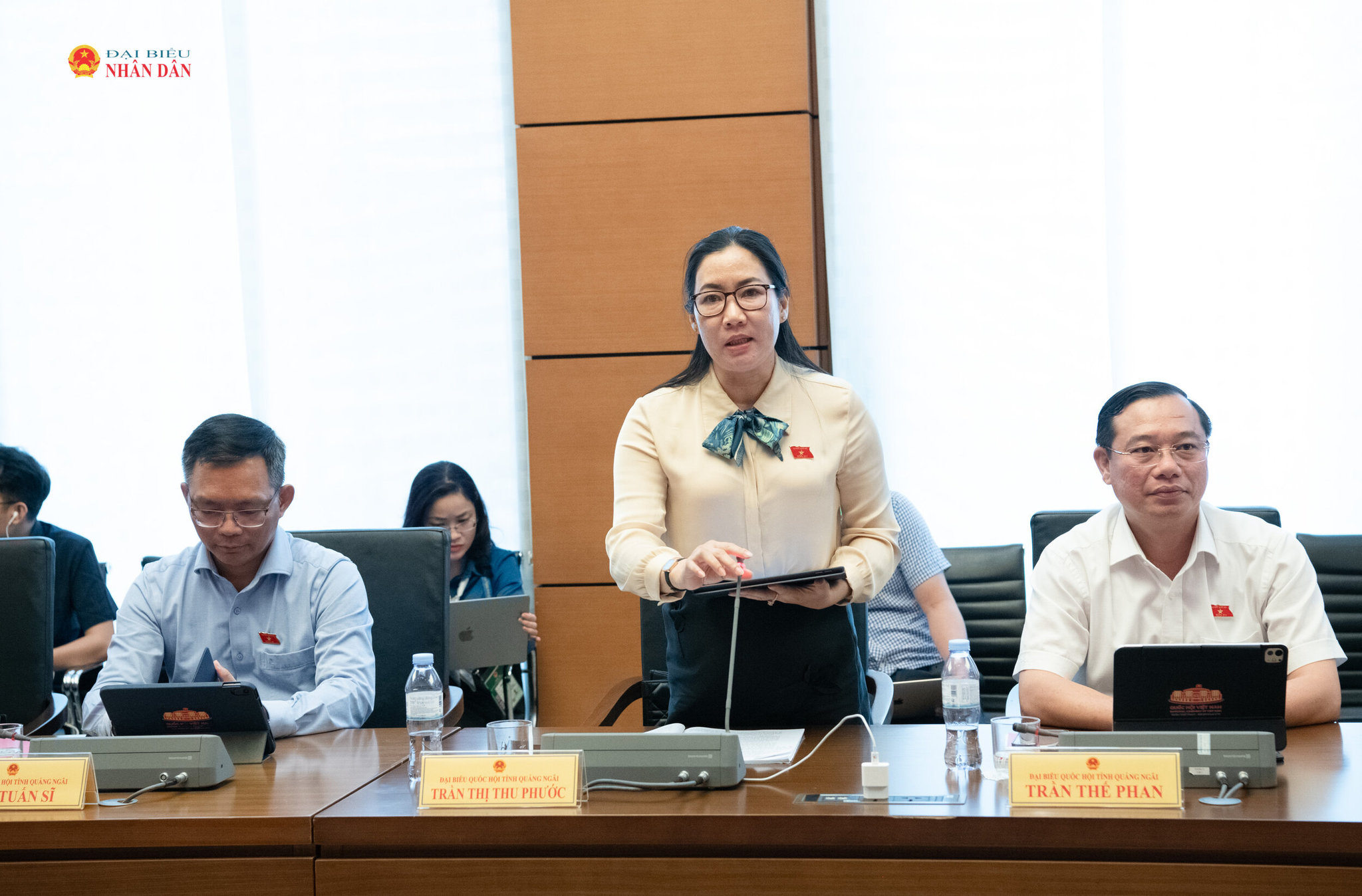ĐBQH Trần Thị Thu Phước (Quảng Ngãi) phát biểu thảo luận Tổ 3