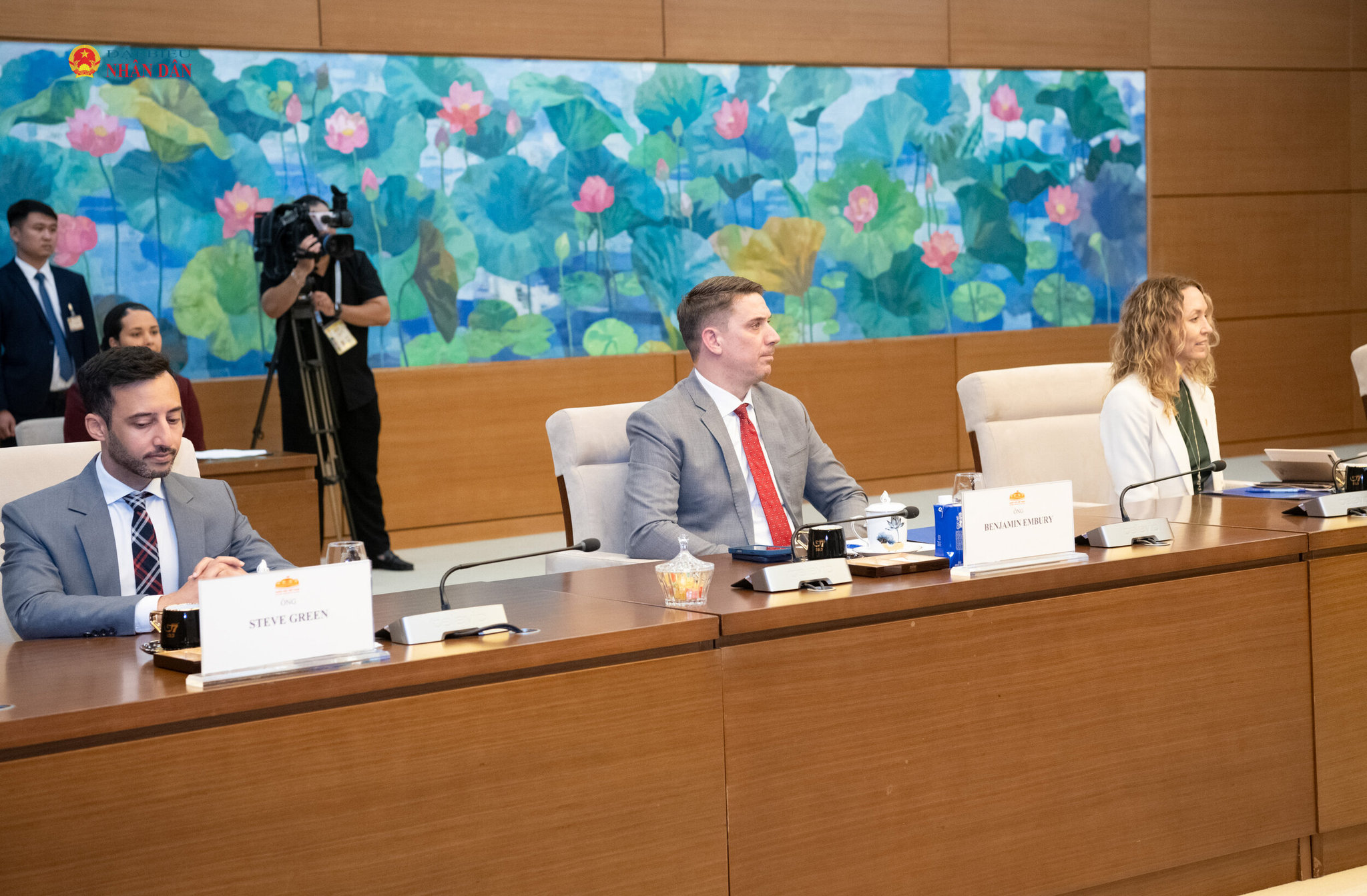Các đại biểu dự cuộc tiếp