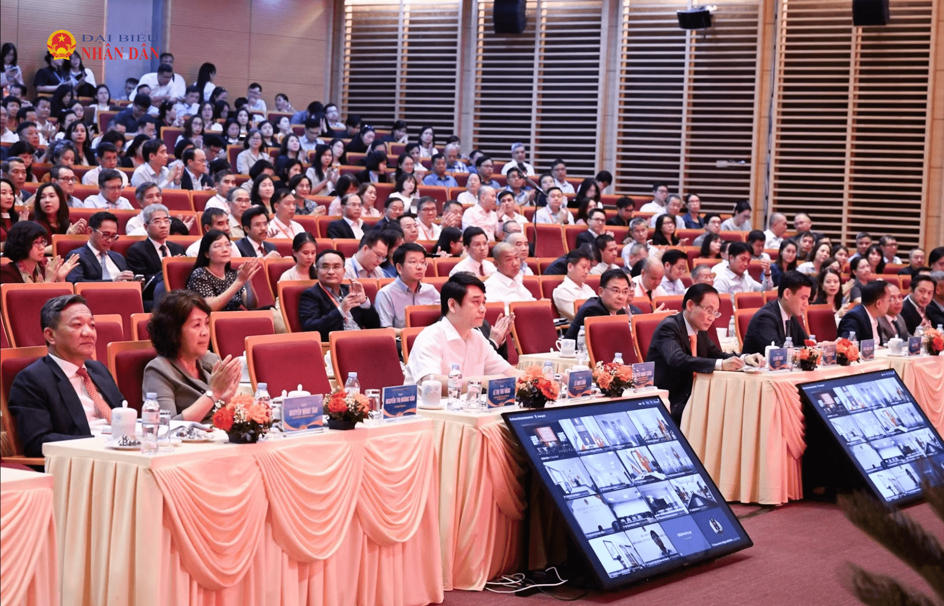 Quang cảnh phiên Bế mạc