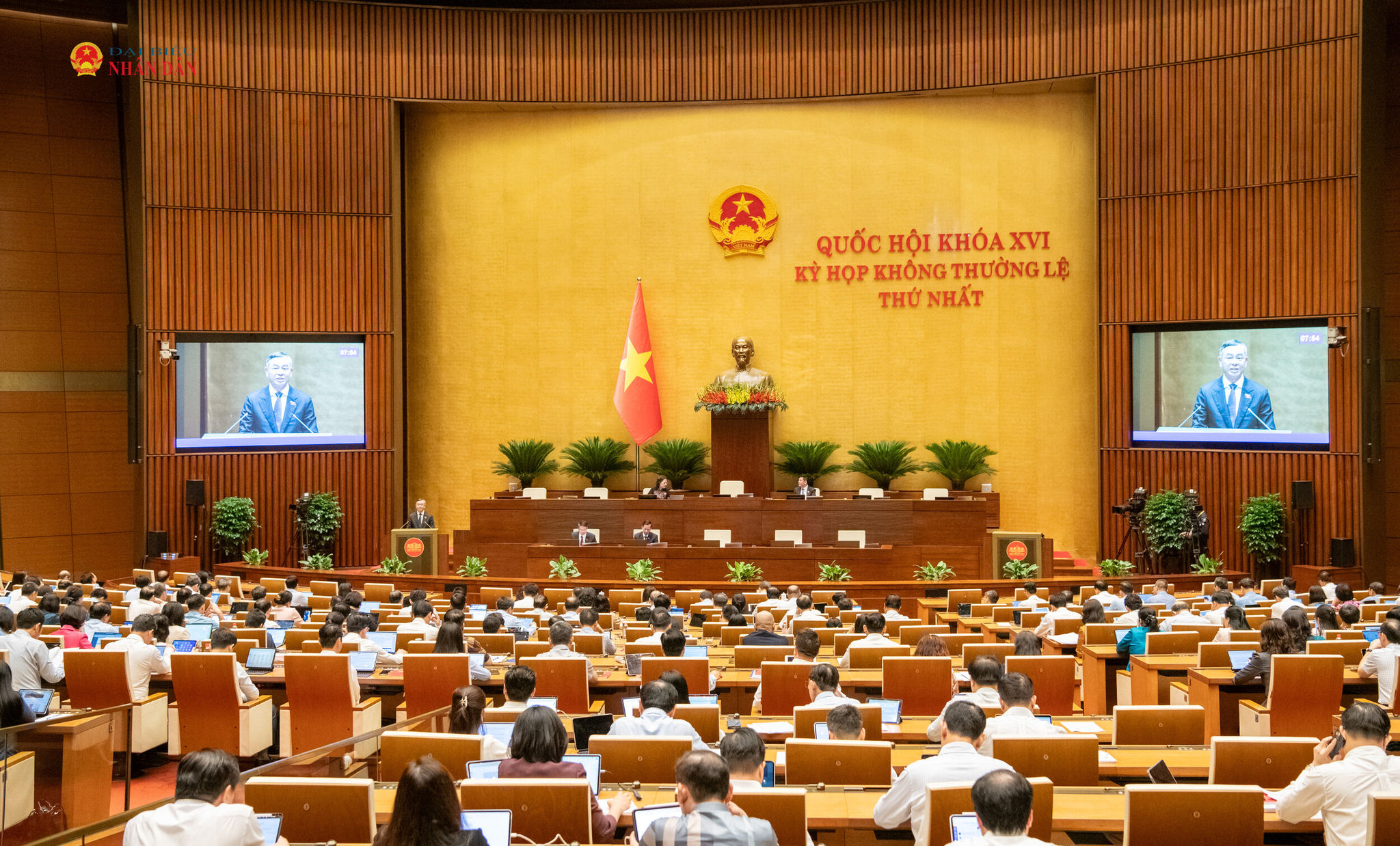 Bộ trưởng Bộ Tài chính Ngô Văn Tuấn giải trình về Nghị quyết Hội nghị APEC..