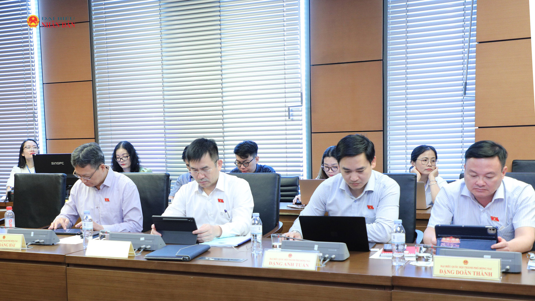 Các Đại biểu Quốc hội thành phố Đồng Nai tham gia thảo luận tổ