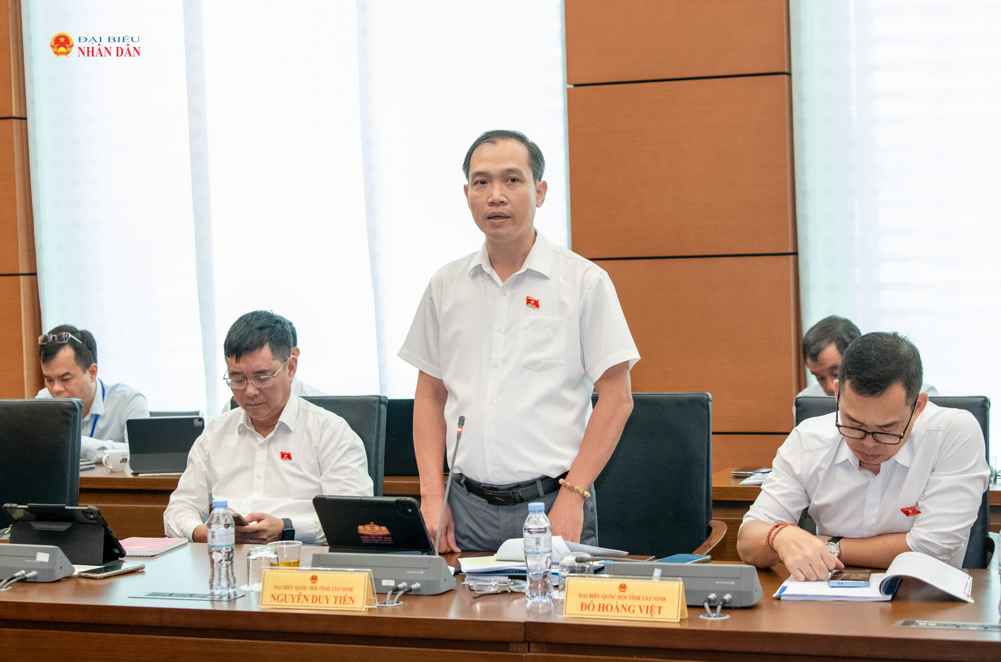 ĐBQH Nguyễn Duy Tiến (Tây Ninh) phát biểu thảo luận Tổ 3