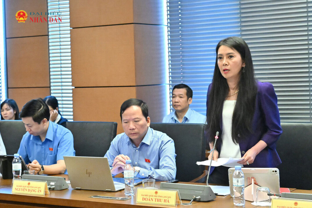 doan-thu-ha1_watermarked(2).jpg