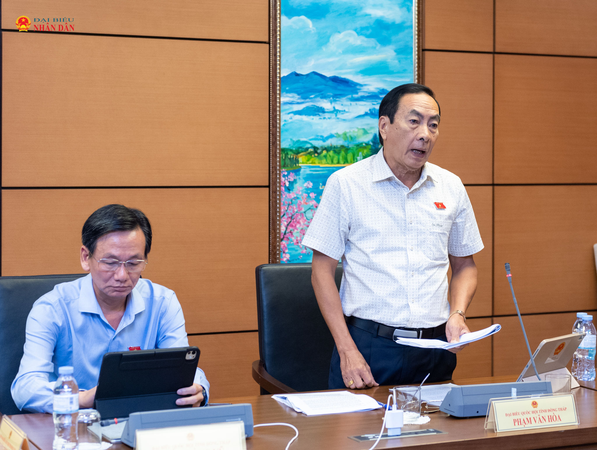 ĐBQH Phạm Văn Hòa (Đồng Tháp) phát biểu