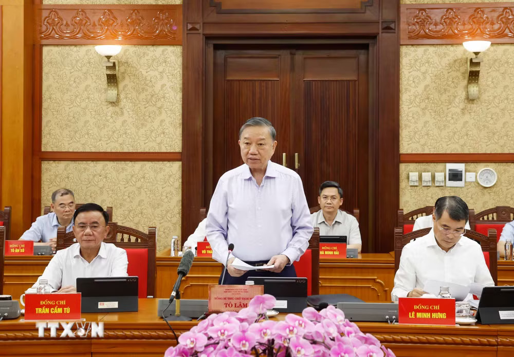 Tổng Bí thư, Chủ tịch nước chủ trì phiên họp Ban Chỉ đạo Trung ương về phát triển khoa học, công nghệ, đổi mới sáng tạo và chuyển đổi số. (Ảnh: Thống Nhất/TTXVN) ttxvn-tong-bi-thu-to-lam-2.jpg