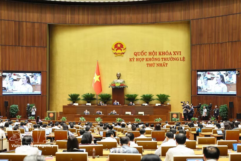 A plenary discussion of the first extraordinary session of the 16th National Assembly (Photo: VNA)