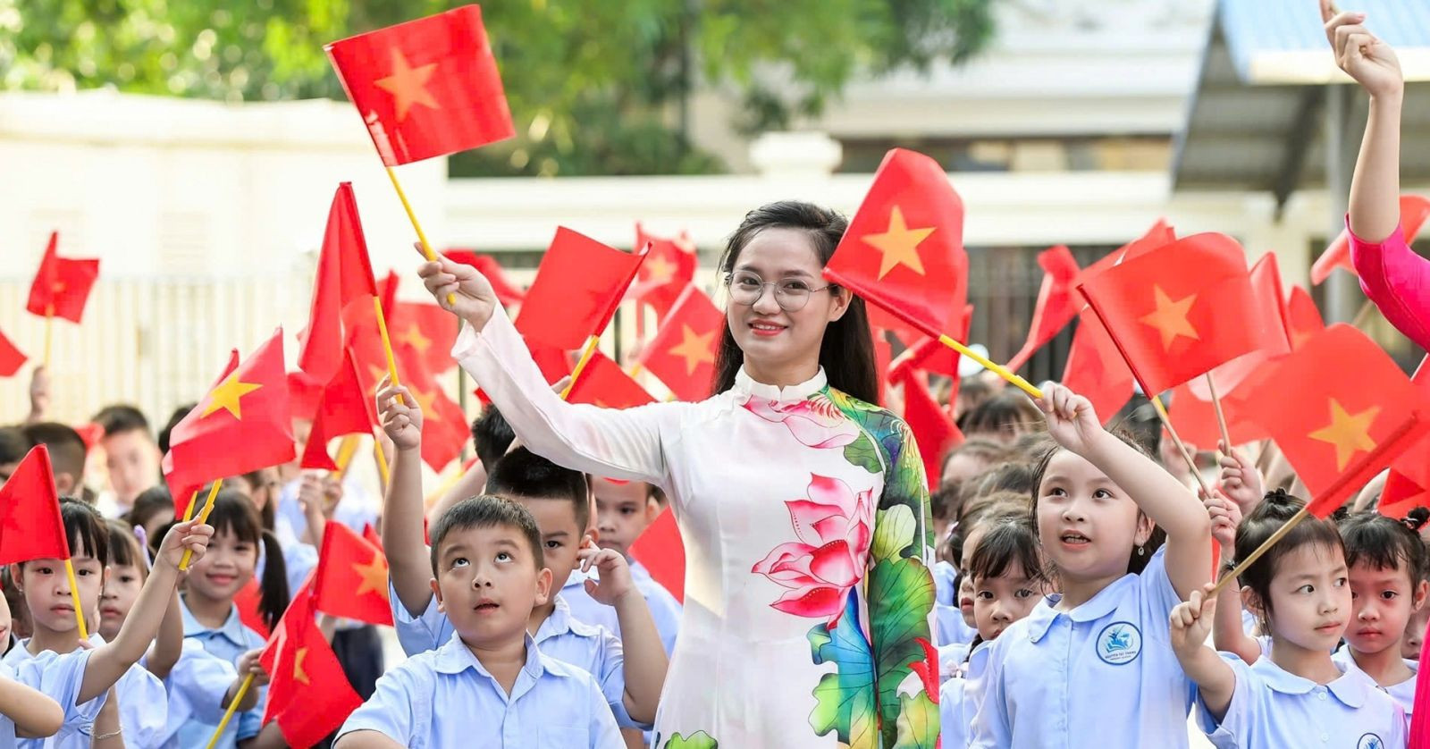 moet.gov.vn-upload-2007219-fck-ctkanh-_dieu-dac-biet-trong-le-khai-giang-tren-ca-nuoc-nam-2025-1954.jpg