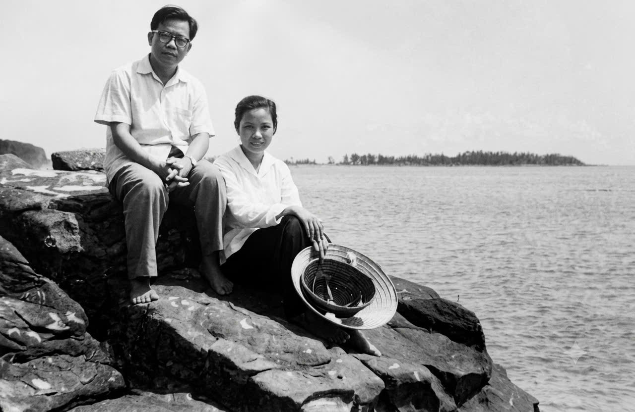 Sau chiến dịch (1970). Ông Lê Quang Đạo và phu nhân - Nhà văn Nguyệt Tú - Ảnh do tác giả cung cấp