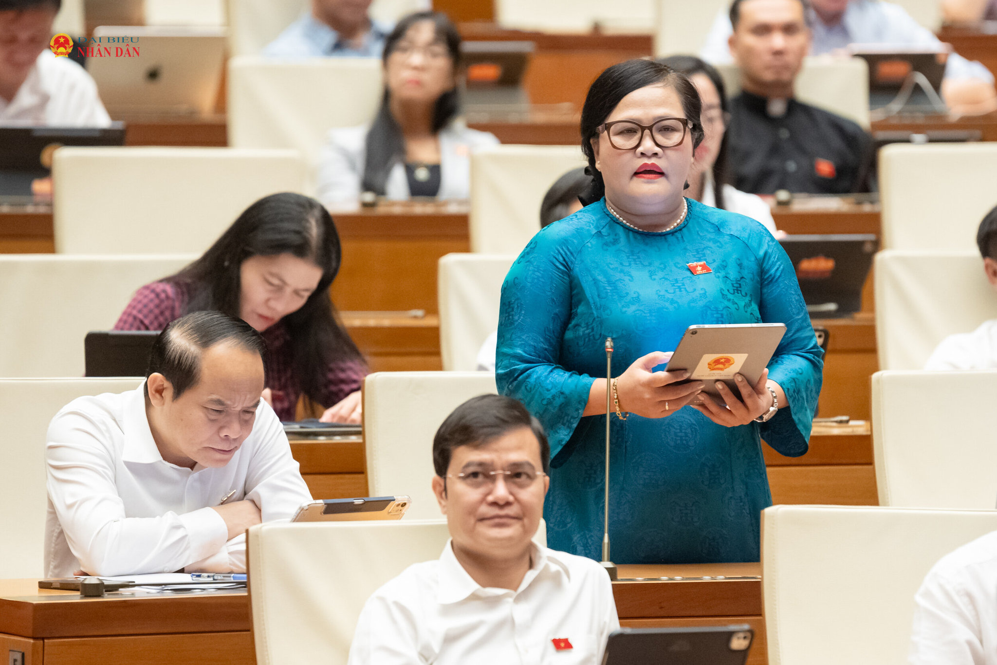 ĐBQH Nguyễn Thị Sửu (TP. Huế) phát biểu