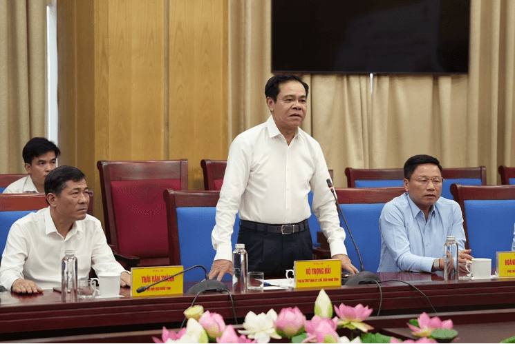 Chủ tịch UBND tỉnh Nghệ An Võ Trọng Hải phát biểu tại buổi lễ. 