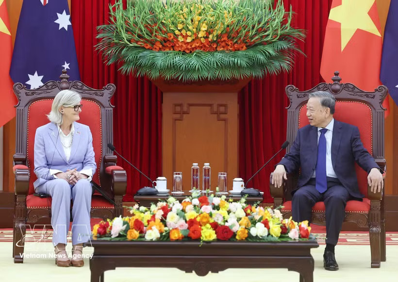 General Secretary of the Communist Party of Vietnam Central Committee To Lam (R) hosts Australian Governor-General Sam Mostyn in Hanoi on September 10, 2025. (Photo: VNA)